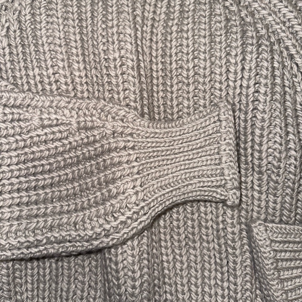 H&M sweater